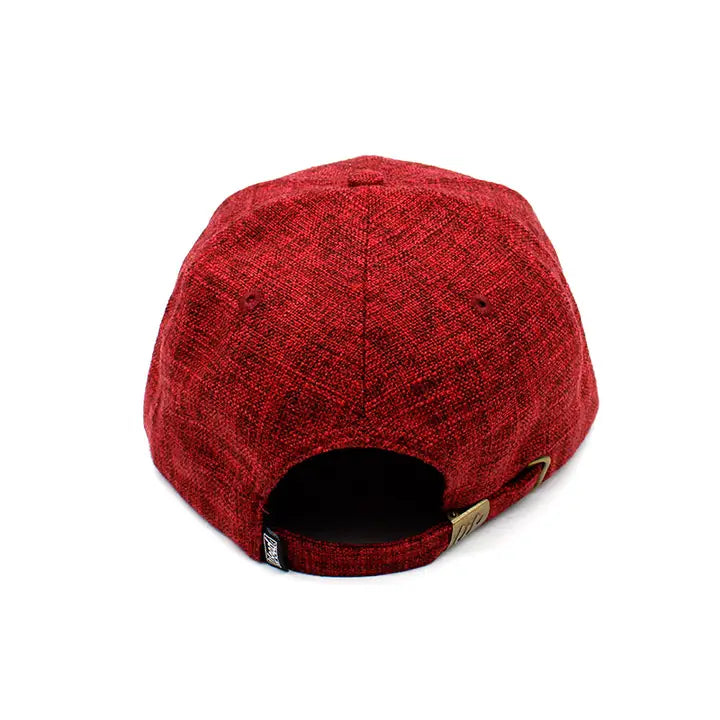 Woed – Strapback Cap in Burgund mit Graffiti-Logo